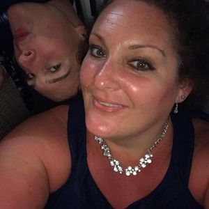 Meet your Posher, Jeannette